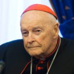 Hồng y McCarrick không còn là Hồng y nữa
