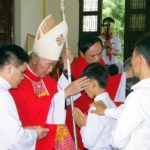 Giáo xứ Nhân Hòa: 104 em lãnh nhận Bí tích Thêm sức