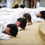 Giáo Hội đau khổ vì các giám mục chọn những linh mục thiếu phù hợp