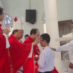 Chuẩn giáo xứ Hòa Bình: 100 em lãnh nhận Bí tích Thêm sức trong Tuần chầu lượt