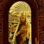 Chiêm ngắm Mẹ Maria: Nghĩ về thiên chức làm mẹ