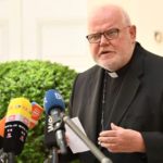 Đức Hồng y Marx, Tổng Giám mục Giáo phận Munich-Freising, gửi thư từ chức