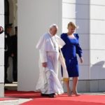 Đức Thánh Cha gặp chính quyền và đại diện xã hội Slovakia