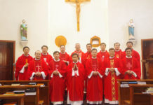 Người đi hãy còn xuân xanh