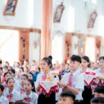 Giáo xứ Vạn Lộc: 80 em lãnh nhận bí tích Thêm sức