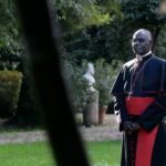 Hồng y Sarah: “Chúng ta hãy ngừng tôn sùng mình”