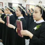 Tiếng nấc trong tấc dạ