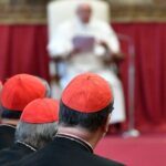 ĐTC Phanxicô viết cho các hồng y: mục tiêu không thâm hụt, giảm chi phí và tránh chi phí thừa thãi