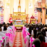 Thánh lễ ban bí tích Thêm Sức tại giáo xứ Hưng Thịnh – Can đảm để sống đức tin