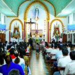 Giáo xứ Nhật Quang: Đức Cha Anphong cử hành thánh lễ cho 52 thiếu nhi rước lễ lần đầu